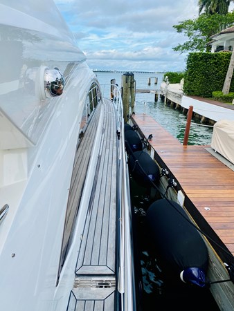 27_2010 60ft Sunseeker Predator ESSENCE