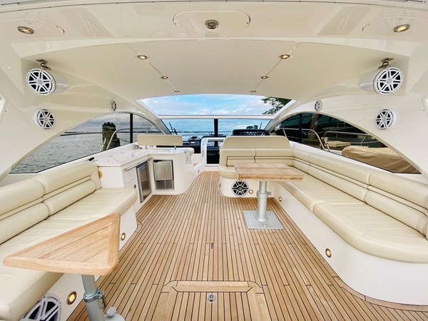 37_2010 60ft Sunseeker Predator ESSENCE