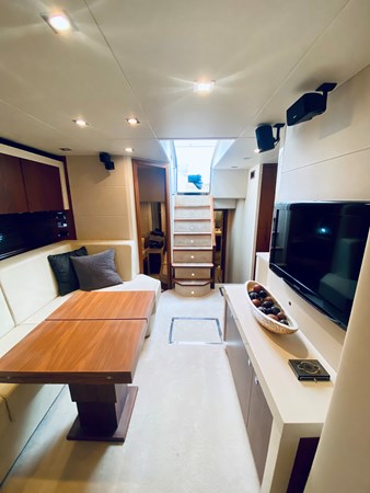 56_2010 60ft Sunseeker Predator ESSENCE