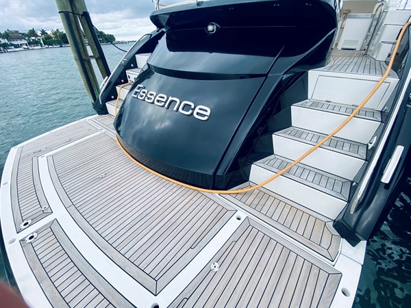75_2010 60ft Sunseeker Predator ESSENCE