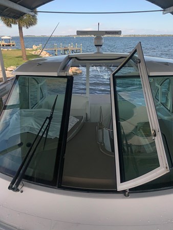 6_2011 42ft Cruisers 420 Sport Coupe