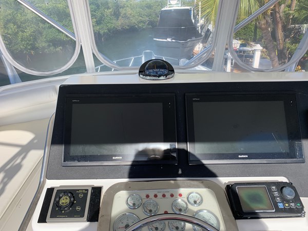 7.2_2001 47ft Cabo Convertible KNOT DIGGIN