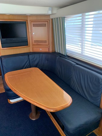 10_2001 47ft Cabo Convertible KNOT DIGGIN