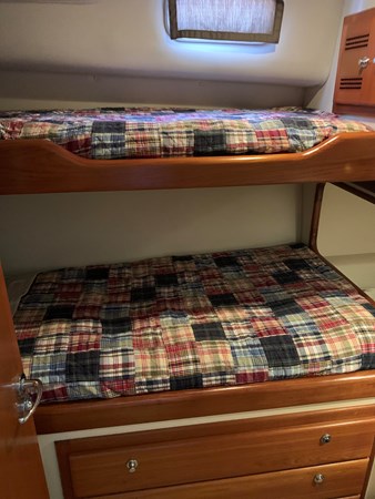 14.1_2001 47ft Cabo Convertible KNOT DIGGIN