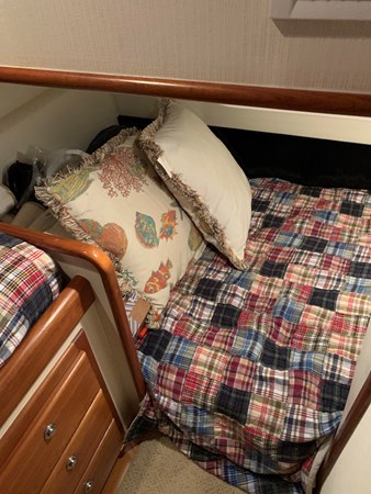 14.2_2001 47ft Cabo Convertible KNOT DIGGIN