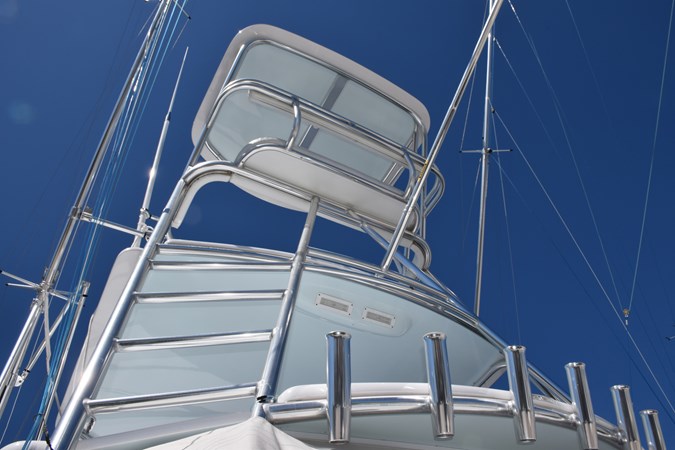 Newer Tower with Hardtops and Bench Seat