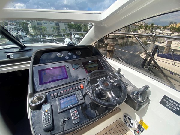 8_2014 48ft Sunseeker 48 Portofino XPS