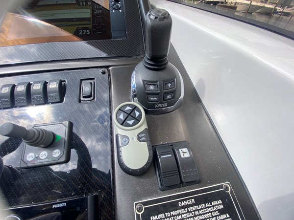 9_2014 48ft Sunseeker 48 Portofino XPS