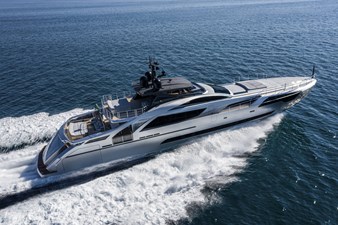 Pershing 140 37 