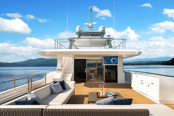 Horizon FD110 -Boat Deck-MG_8003-R