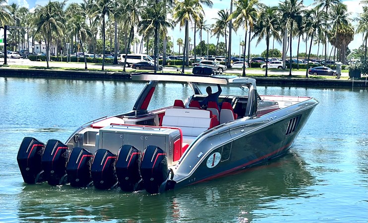 6_2019 59ft Cigarette Tiranna