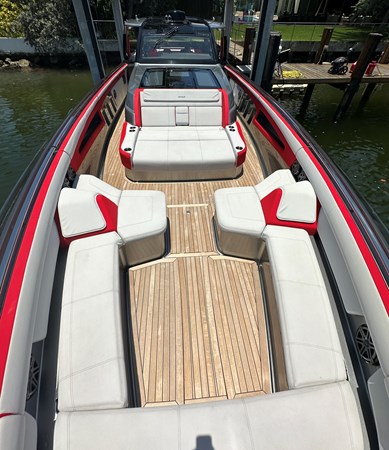 14_2019 59ft Cigarette Tiranna