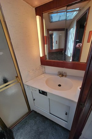 8912343_20230705063937042_1_XLARGE