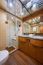 GOIN DEEP 41 70_bertram_goin_deep_master_stateroom_head_01