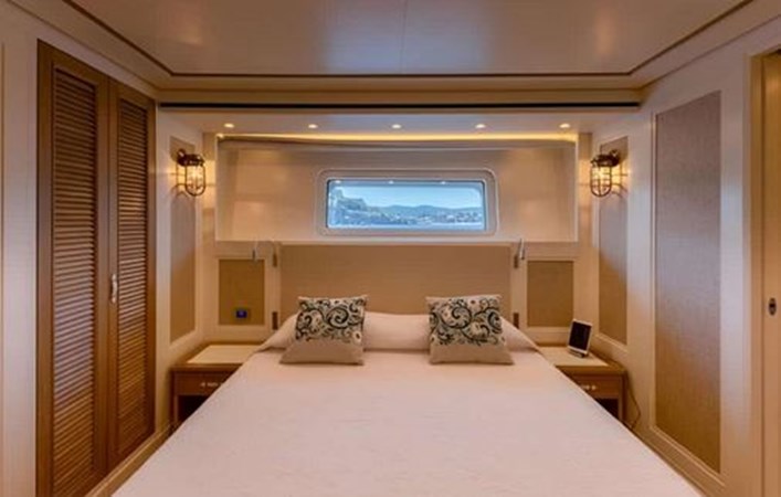 DOUBLE CABIN 