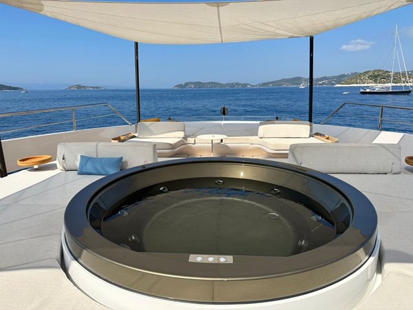 SHABBY - Yacht zu verkaufen