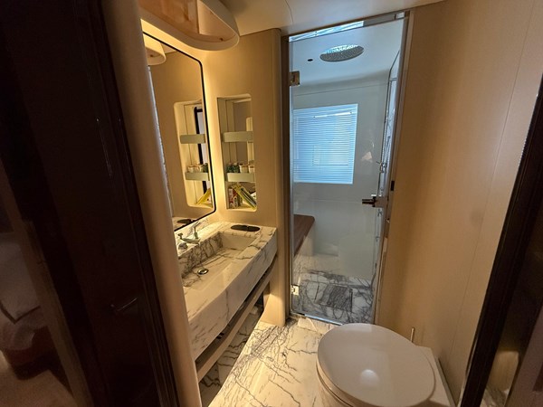 SHABBY - Yacht zu verkaufen