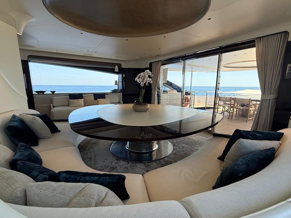 SHABBY - Yacht zu verkaufen