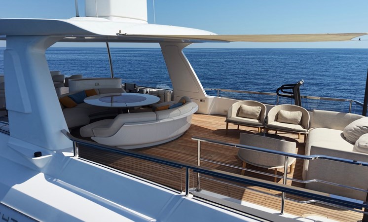 SHABBY - Yacht zu verkaufen