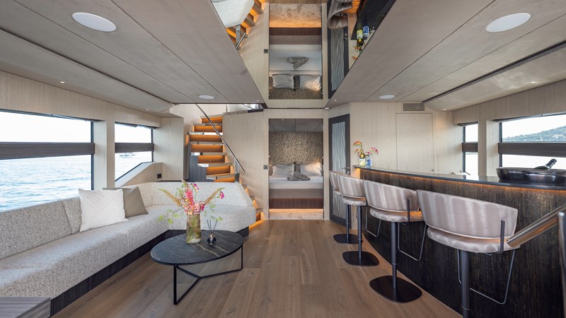 ST-BARTH II Main Salon