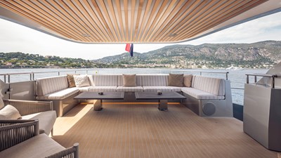 ST-BARTH II 11 ST-BARTH II Bridge Deck Aft