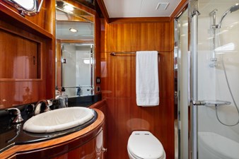 SEA GRACE 24 Port Guest Stateroom Head