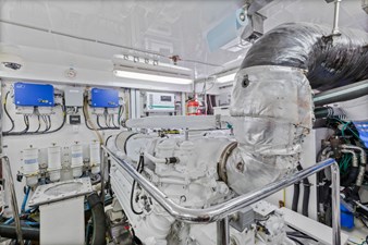 SEA GRACE 52 Engine Room