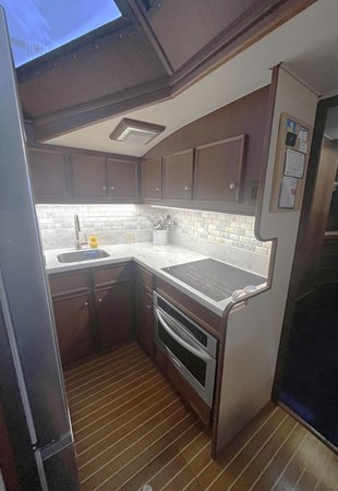 9014640_20230825055442725_1_XLARGE