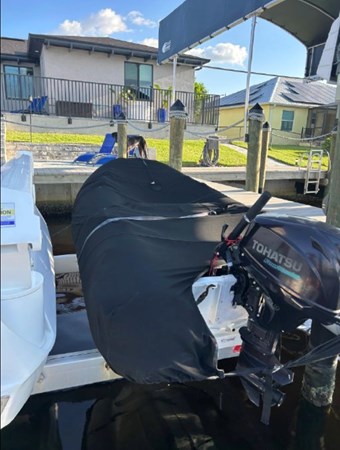 2020 Aquila 44 No Tan Lines Screenshot 2023-09-15 at 2.45.04 PM