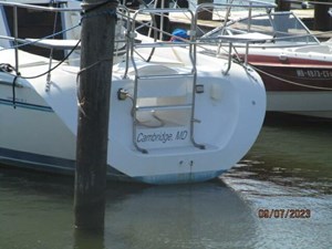 Mintaka 23 23_2803144_28_catalina_swimplatform