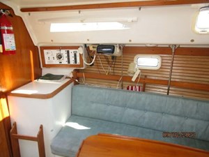 Mintaka 26 26_2803144_28_catalina_salon_port