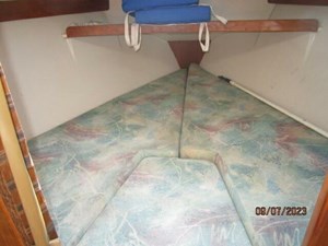Mintaka 33 33_2803144_28_catalina_forward_stateroom