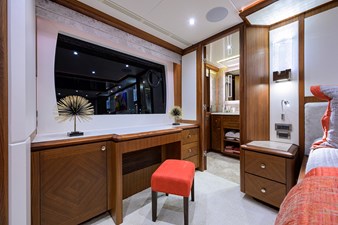 GG 16 Owner Stateroom