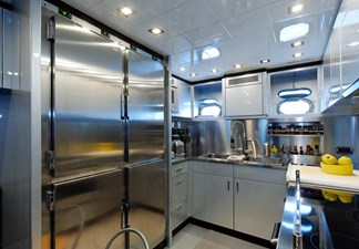 CLAUDIA'S 13 Claudias-11169-048-galley-584495