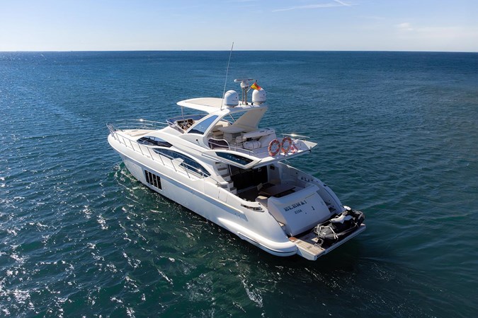 Azimut 64 2013