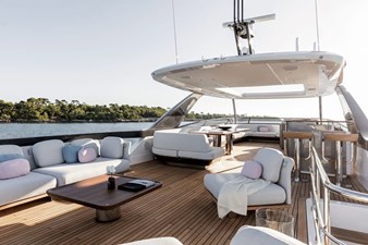 AZIMUT GRANDE 26 M 8 G26M-Flybridge-2_Low-res-1-1536x1024