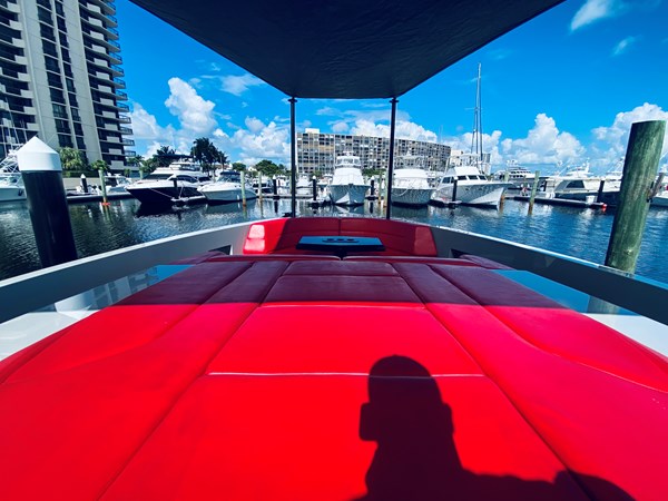 21.12020 Vanquish VQ45-14