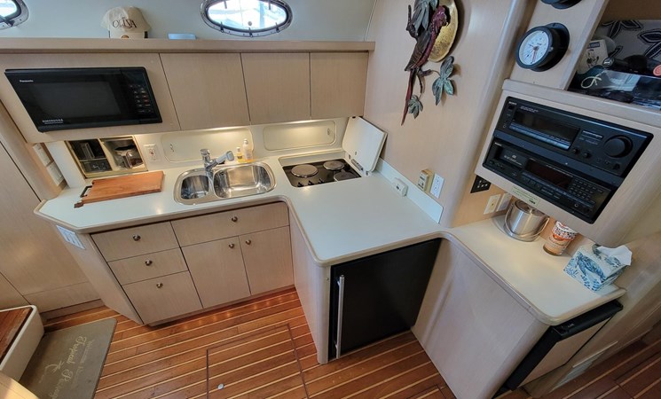 9089241_20231019115810215_1_XLARGE