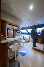 COOL CHANGE 12 Bar Seating and Helm