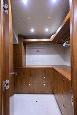 COOL CHANGE 22 Master Stateroom Closet
