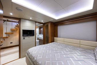 COOL CHANGE 33 Starboard Guest Stateroom