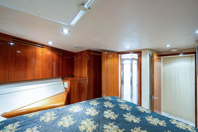 _forward_stateroom_19