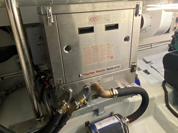 774ad374-486f-4d29-a949-6fa771c05f24-large