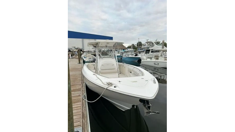 2008 BOSTON WHALER 320 OUTRAGE