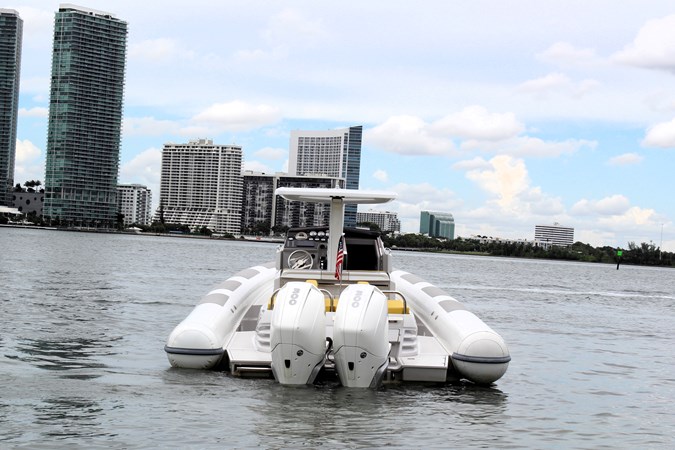 2_2013 34ft Zeta Elle 34 Custom