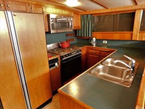 Monk-McQueen 74 Motoryacht - Galley