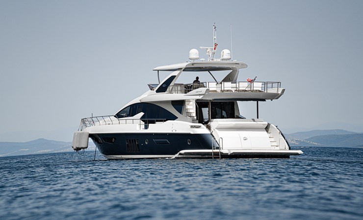 Azimut 80 03
