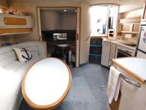 1993 Sea Ray 440 Sundancer 2 Sea Ray 440 Sundancer - Looking Aft
