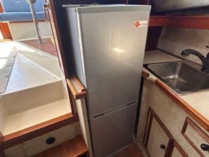 1981 Bayliner 3270 Explorer 4 Bayliner 3270 Explorer - Galley Fridge
