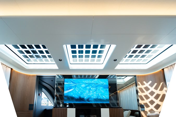 X90 Fast main deck salon